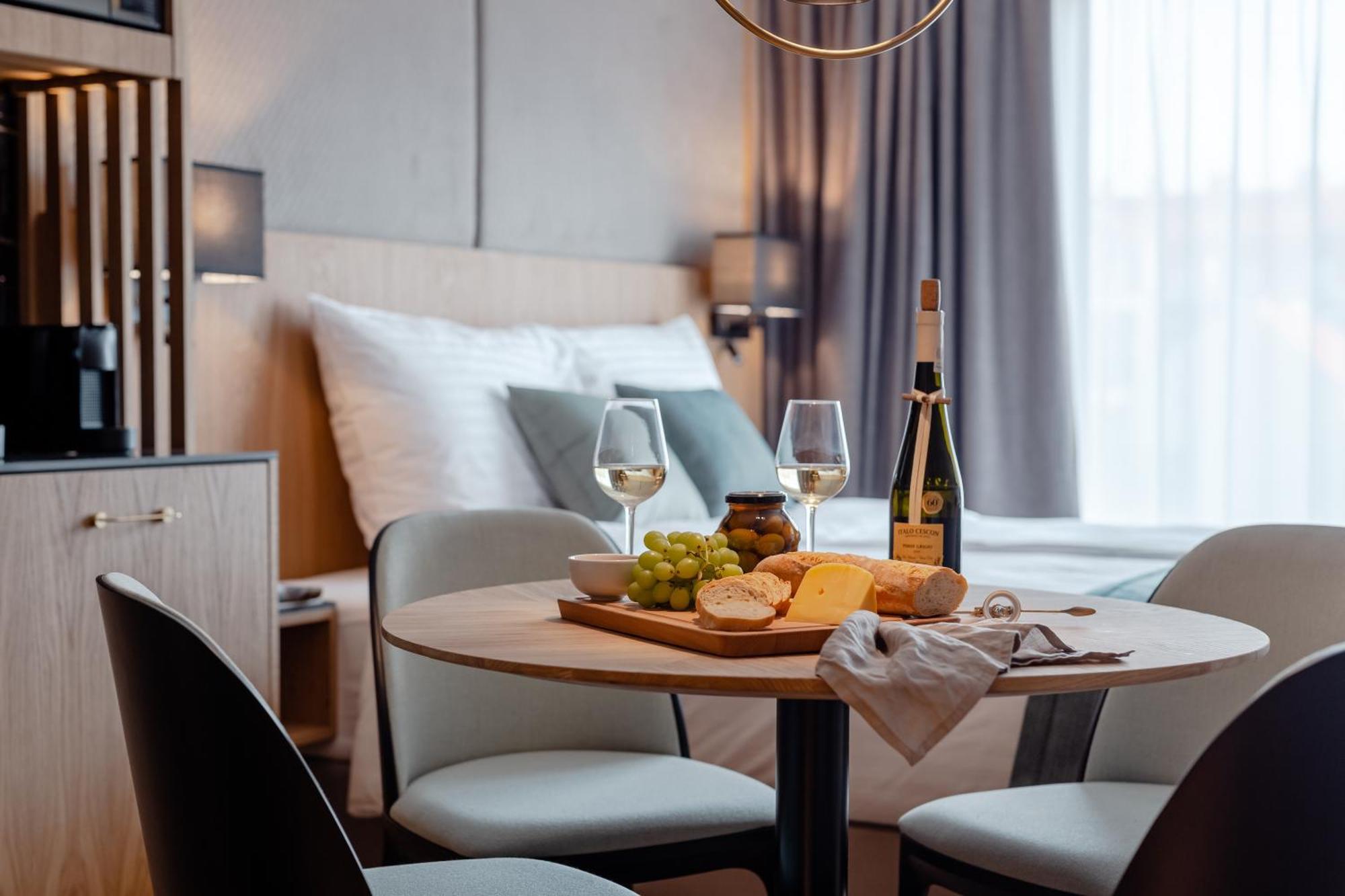 Deo Plaza Apartamenty Premium By Rent Like Home Gdaňsk Exteriér fotografie